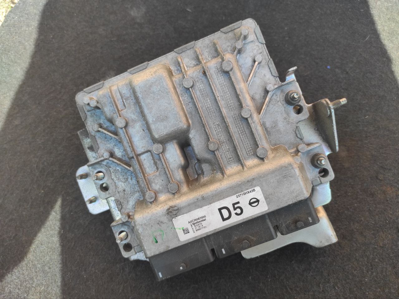 Блок керування двигуном ECU Nissan Qashqai J11 1.5 dCi 23710-HX43B