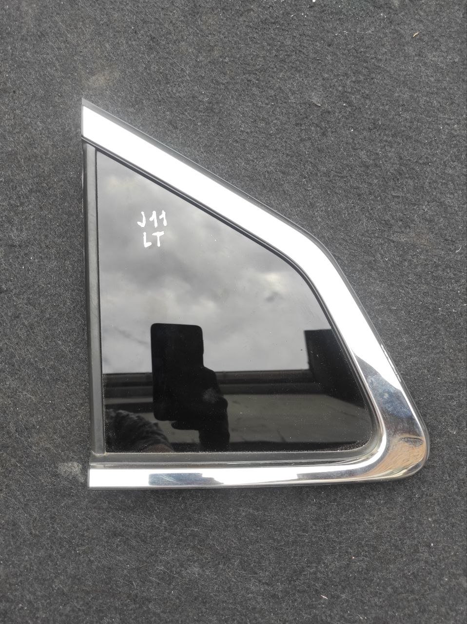 Задня ліва форточка Nissan Qashqai J11 / Rogue Sport 43R-001905