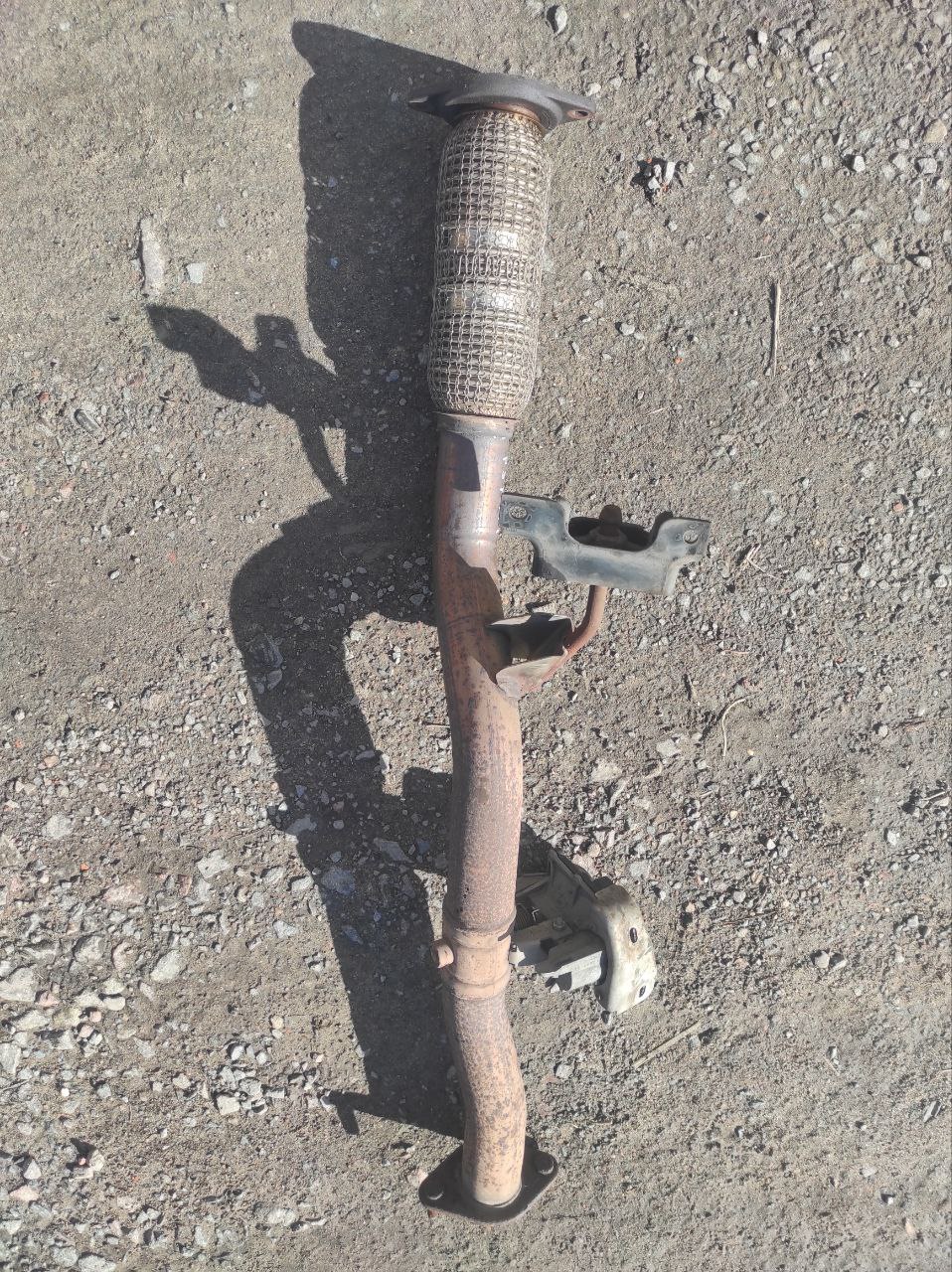 Вихлопна труба (гофра) Nissan Qashqai J11 / Rogue Sport 20020-4EA0A