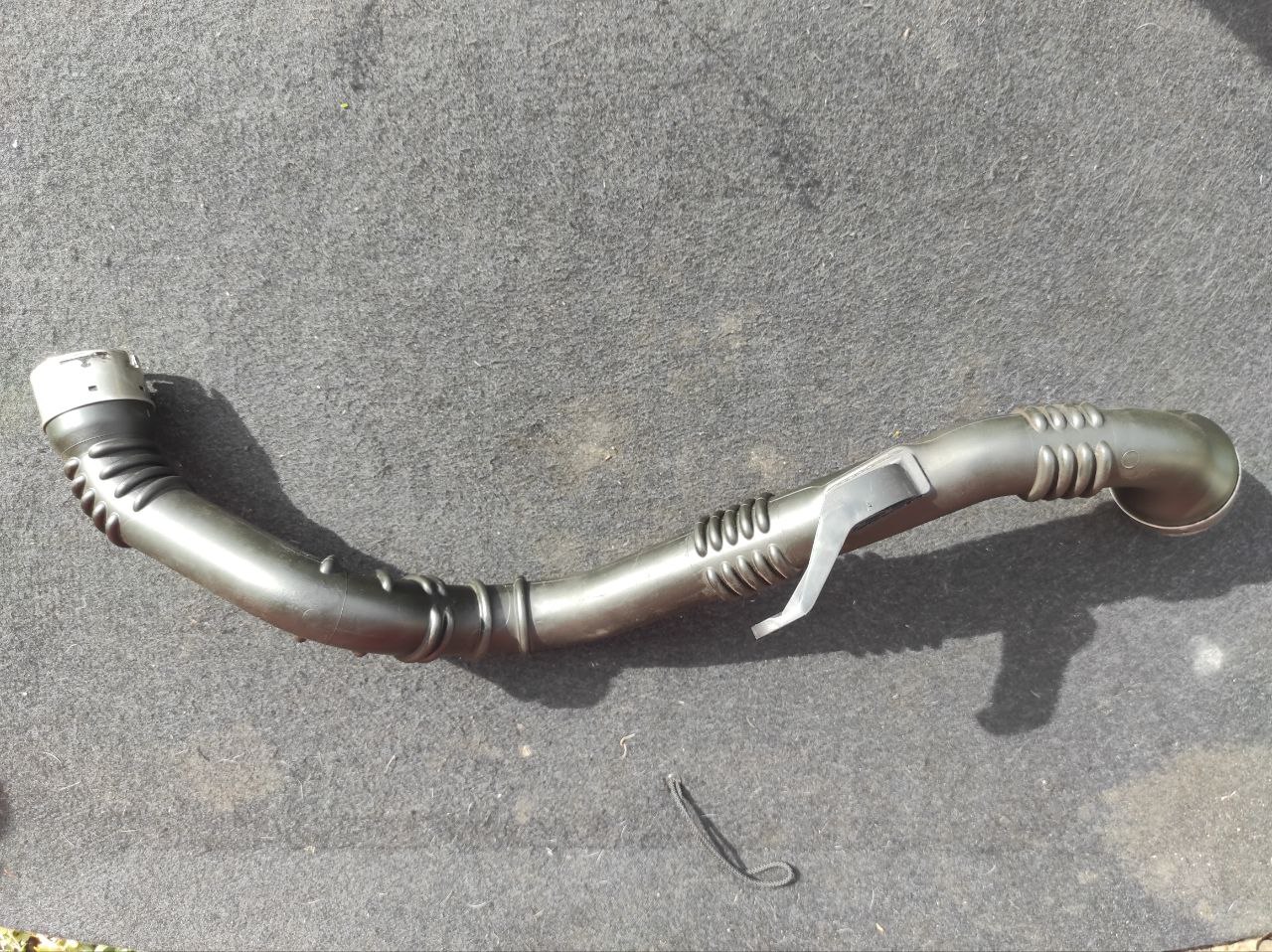 Патрубок інтеркулера Nissan Qashqai J11 14463-4EA0A