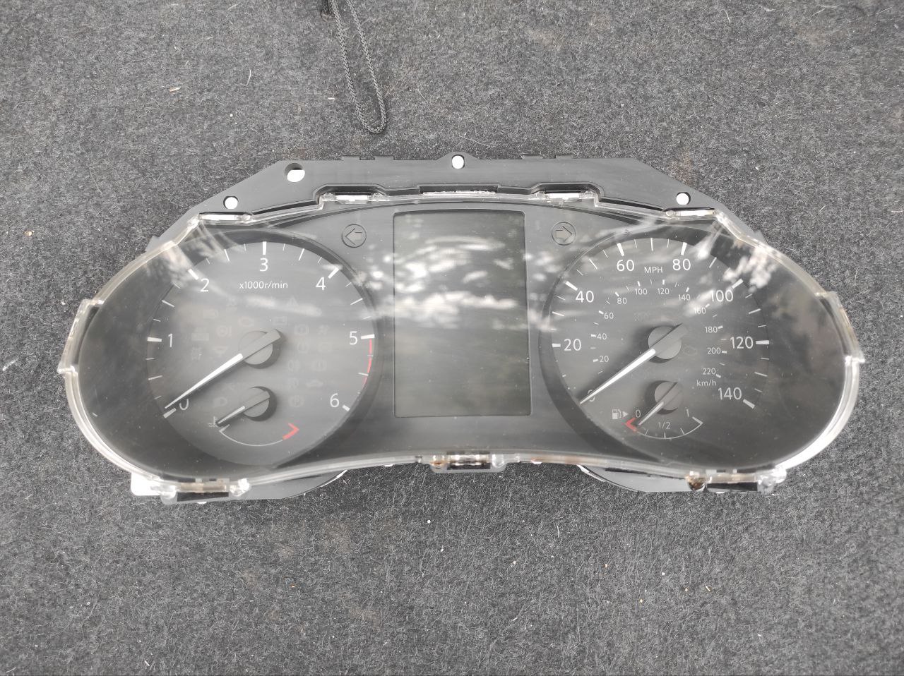 Щиток приладів (панель приборів) Nissan Qashqai J11 1.5 dCi / 1.6 dCi