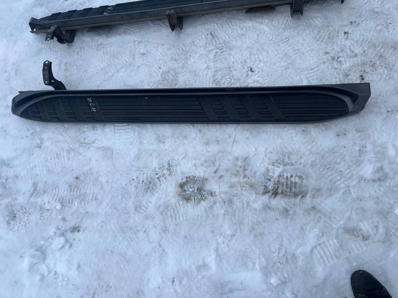 Права підніжка Toyota Land Cruiser Prado 120 51773-60130 - Зображення 5