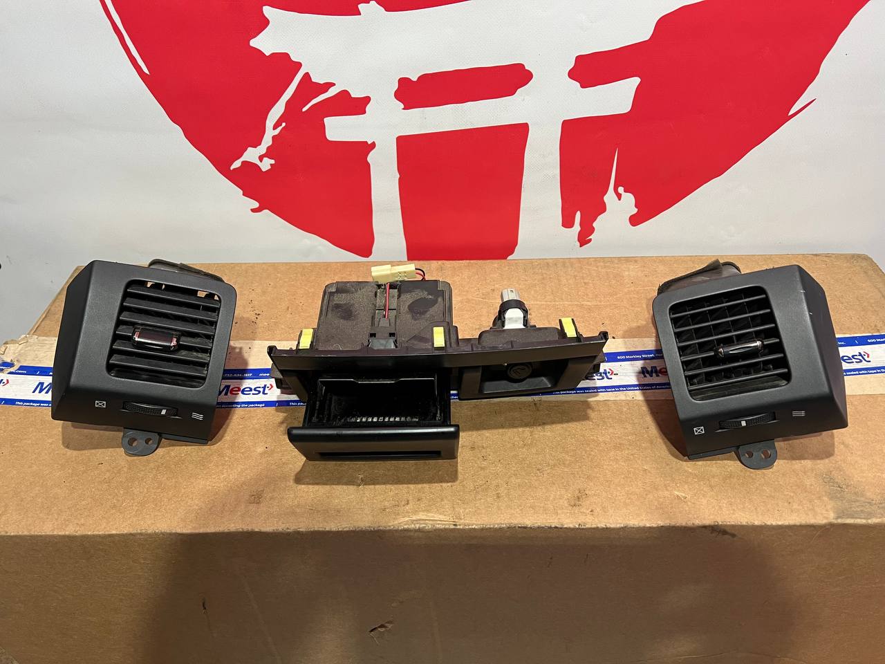 Попільничка передньої консолі Toyota Land Cruiser Prado 120 74102-60100
