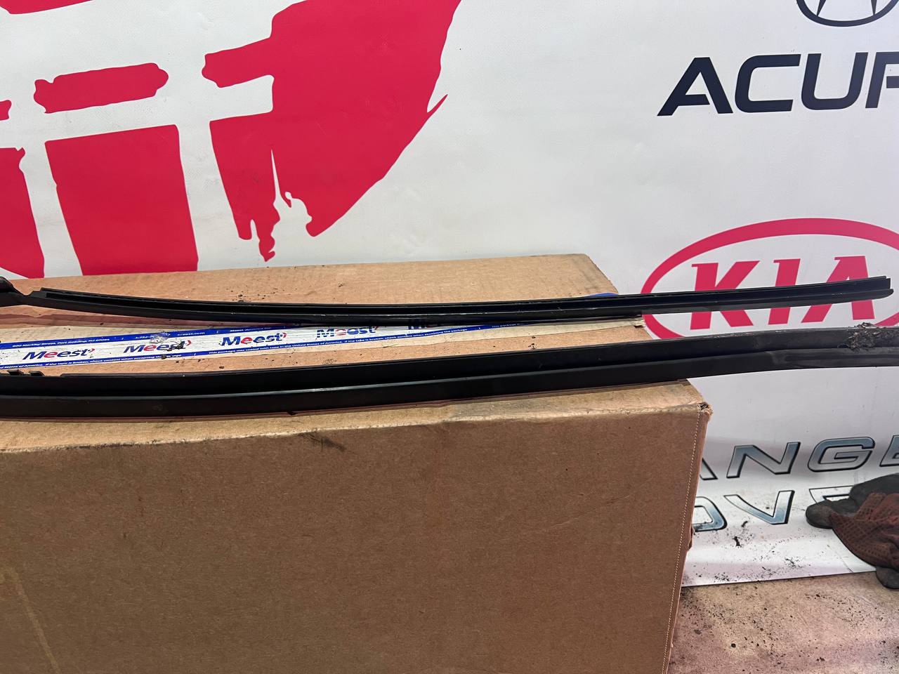 Молдинги лобового скла Toyota Land Cruiser Prado 120 75534-60030 / 75533-60030 - Зображення 3