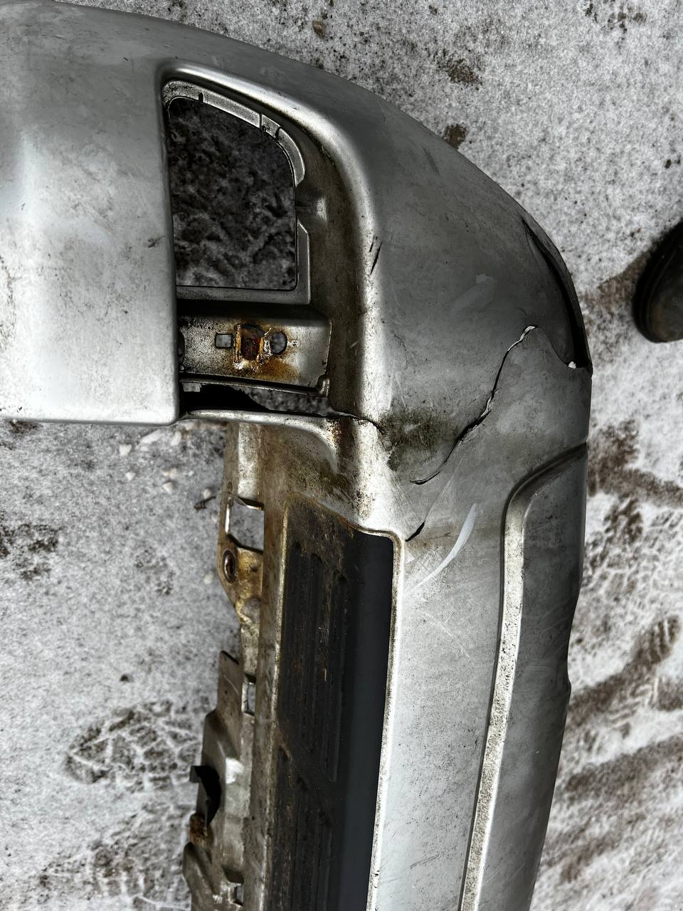 Ліхтар протитуманний задній лівий Toyota Land Cruiser Prado 120 81496-60010 - Зображення 5