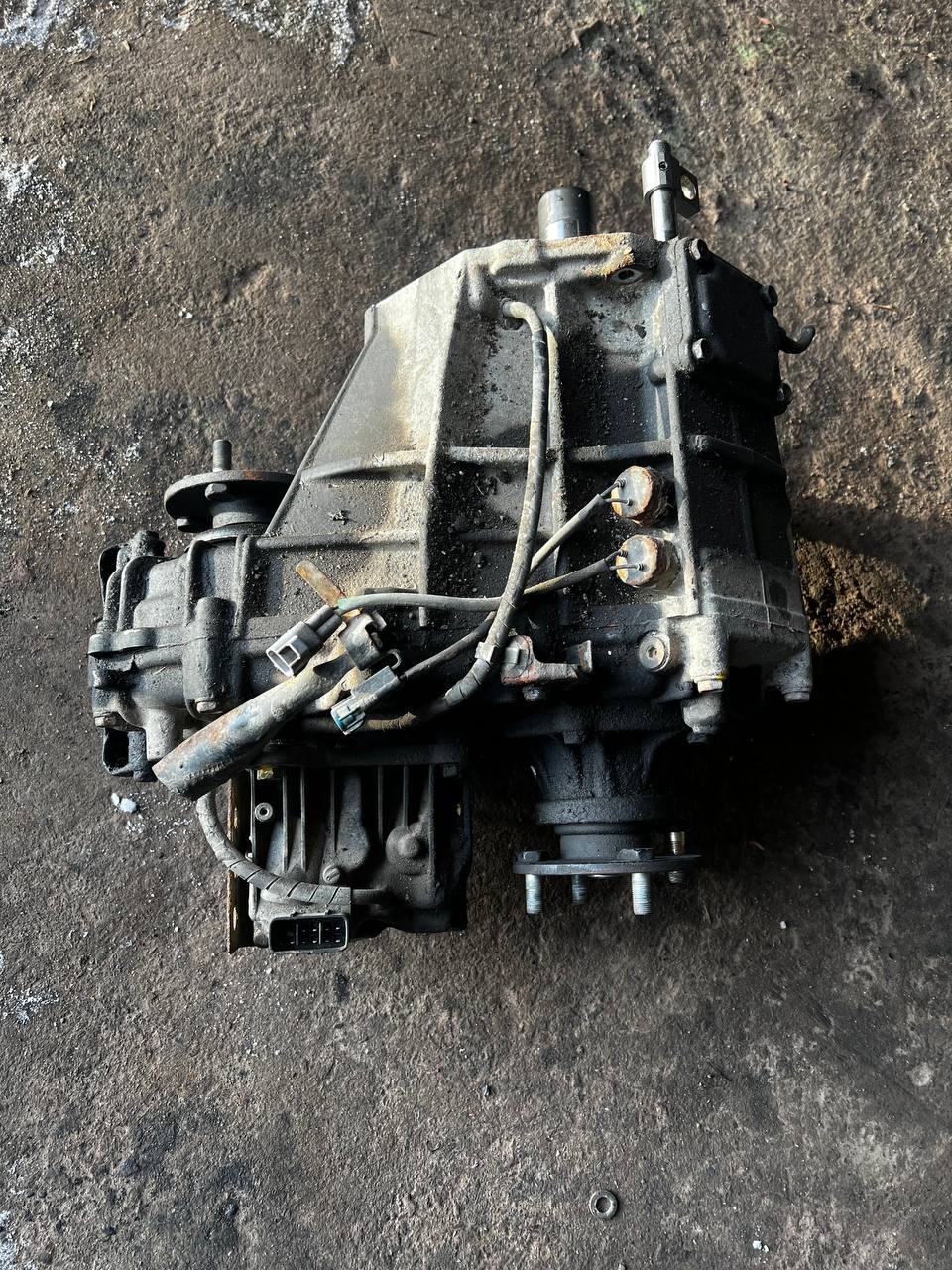 Роздавальна коробка Full-Time 4WD Toyota Land Cruiser 200 36100-6D440 - Зображення 2