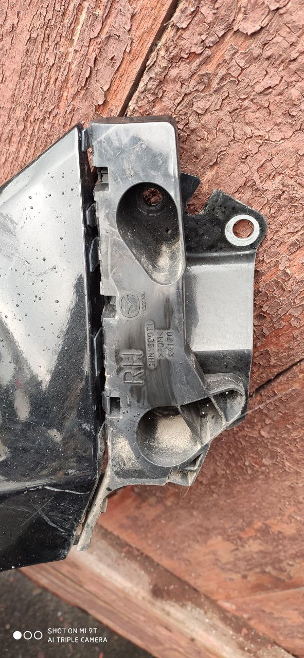 Переднє праве крило Mazda 3 BM з направляючою бампера - Зображення 3