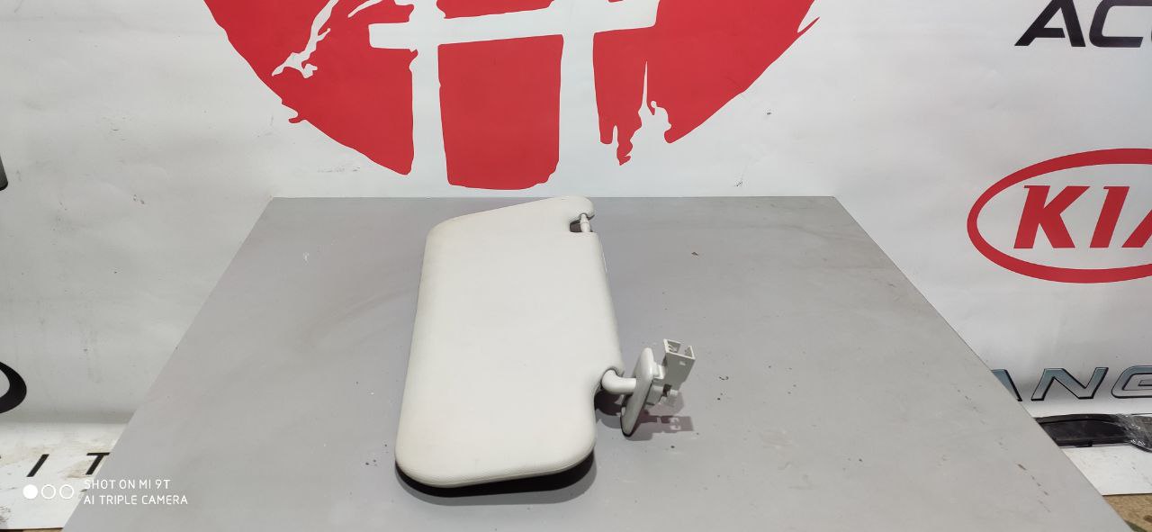 Козирок сонцезахисний салону лівий Mazda 3 BM / BN BHS1-69-320