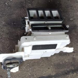Радіатор пічки (heater core) Mazda 3 BM / BN BHN1-61-211