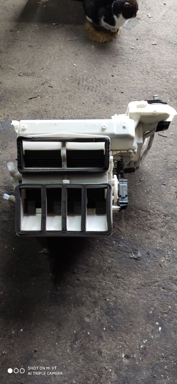 Корпус пічки (корпус HVAC) Mazda 3 BM / BN BJE3-61-J10