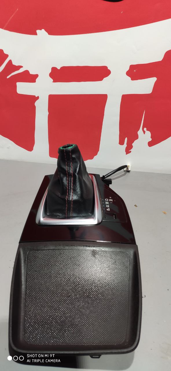 Центральна консоль АКПП Mazda 3 BM / BN KA0H-64-341