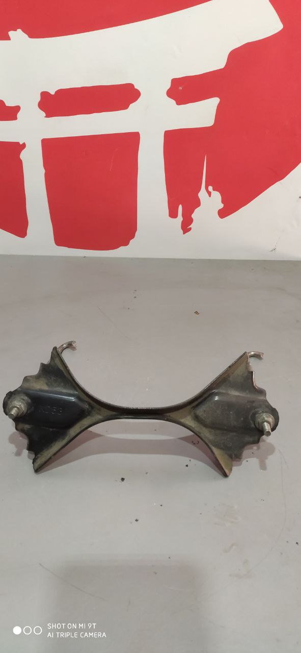 Кріплення акумулятора з комплектом шпильок Mazda 3 BM / BN KD53-56-031
