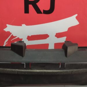 Дефлектор радіатора верхній Mazda 3 BM / BN BHN1-50-7F0