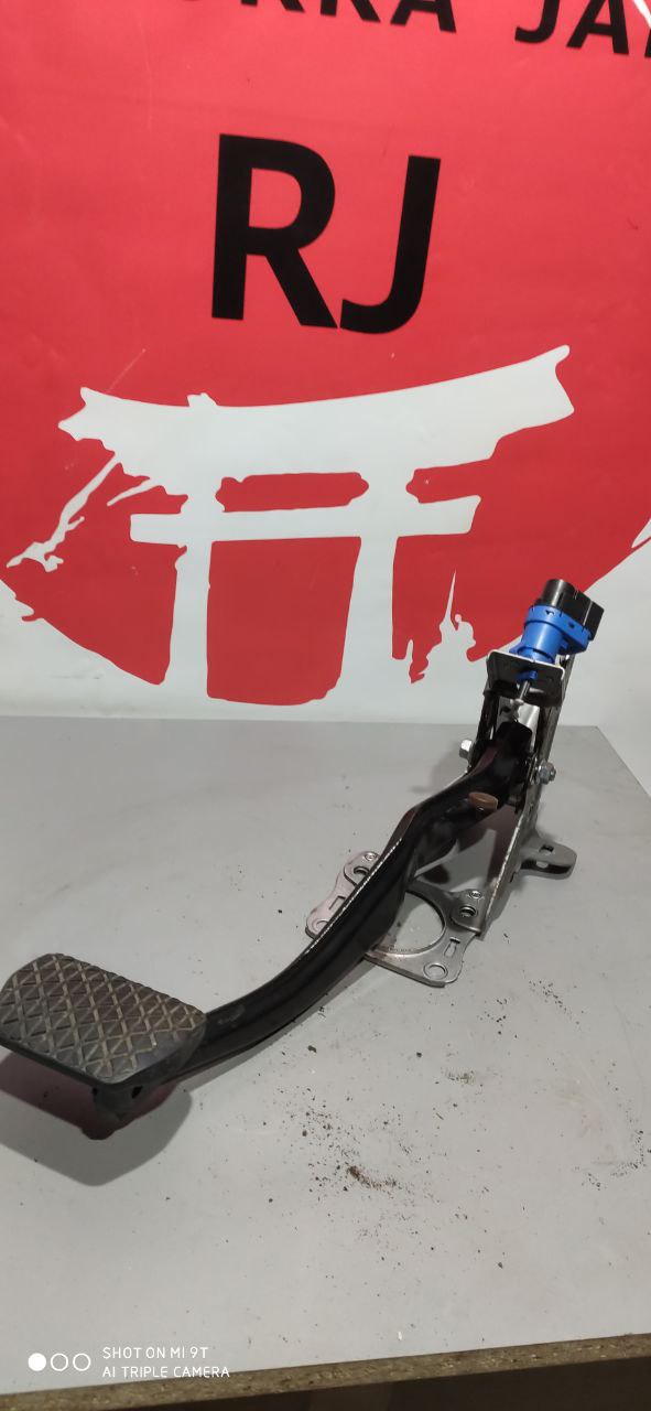 Педаль гальма в зборі з датчиком Mazda 3 BM / BN GHK3-43-300 - Зображення 6