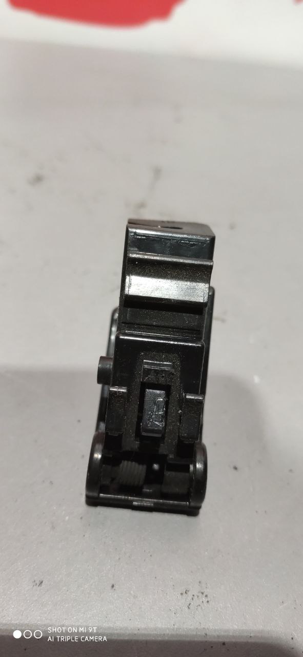Кнопка відкриття паливного бака Mazda 17500390573 - Зображення 7