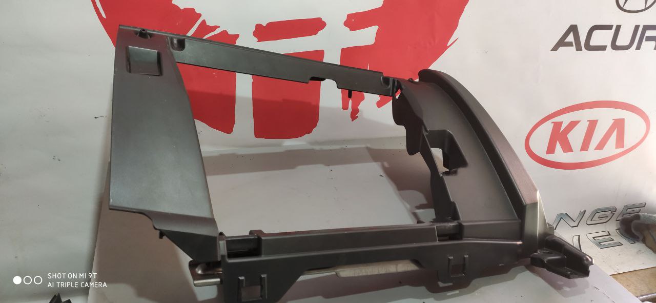 Корпус бардачка (рамка) Mazda BJS7-64-261 - Зображення 3