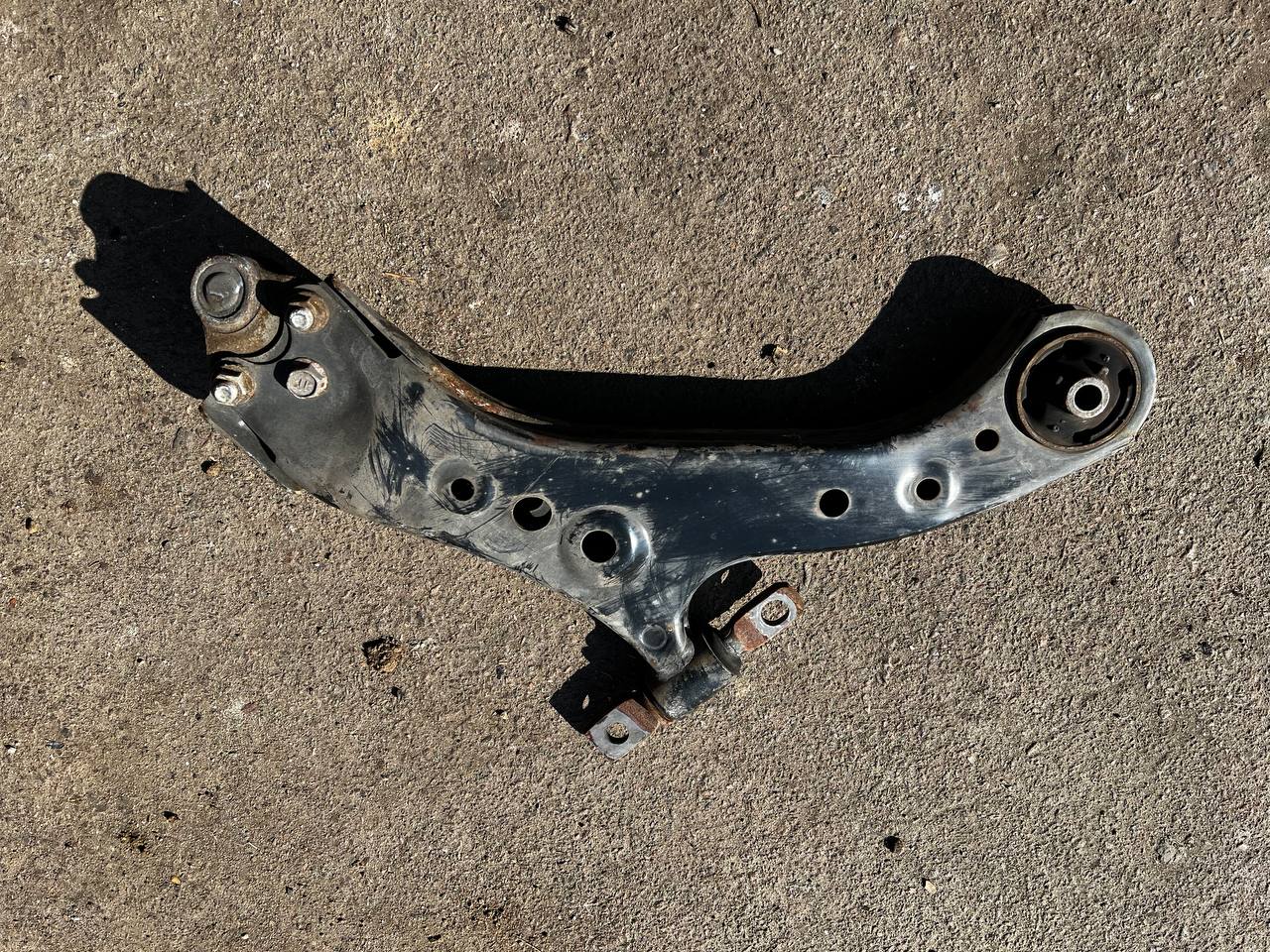 Важіль передній лівий Toyota RAV4 XA50 2019-2024 48069-42050 - Зображення 2