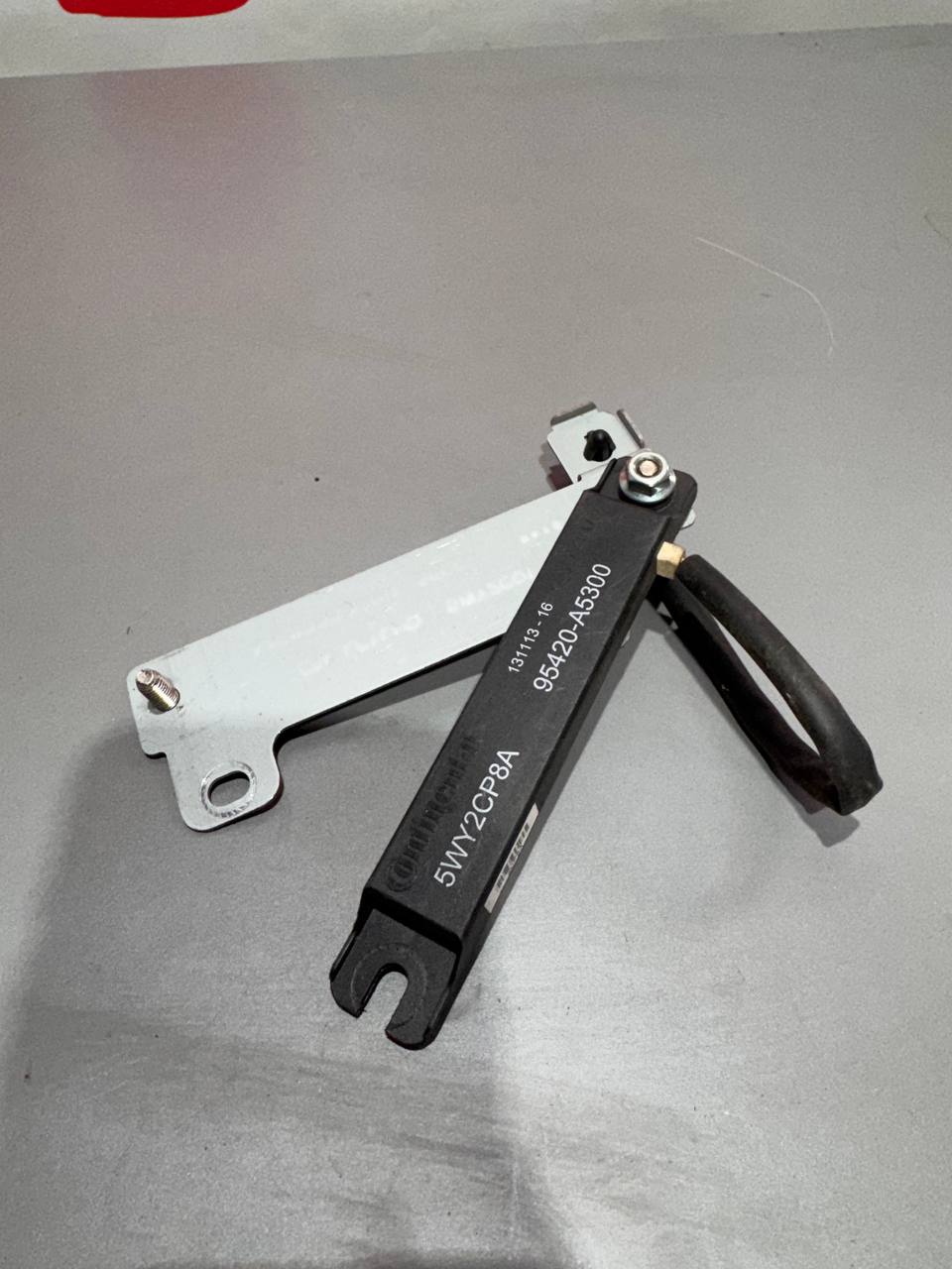 Антена безключового доступу Smart Key (KESSY) Hyundai Kia 95420-A5300 - Зображення 2