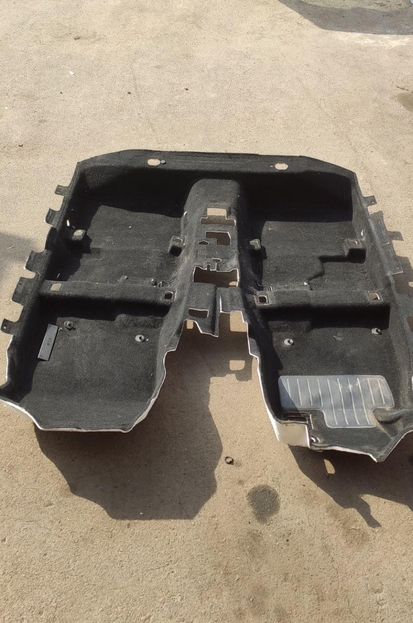 Ковролін підлоги з шумоізоляцією Mazda 3 BM / BN BHN1-68-8MX / BHN1-68-860
