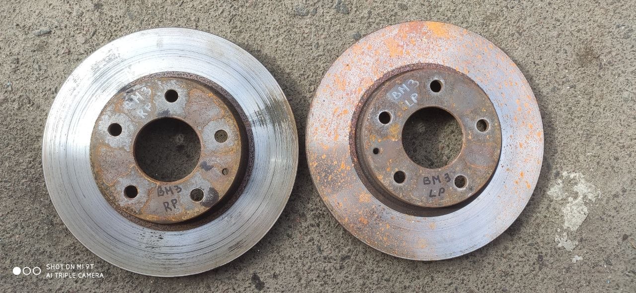 Передній гальмівний диск Mazda 3 BM / BN BHN2-33-251 - Зображення 2