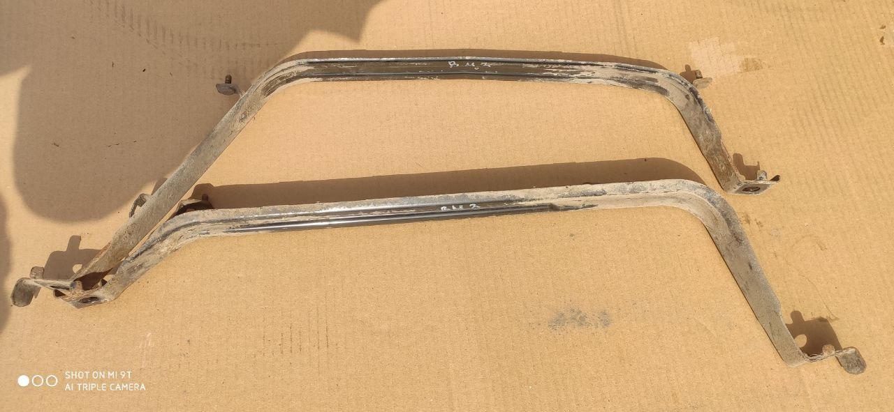 Хомути кріплення паливного бака Mazda 3 BM / BN BHN3-42-620