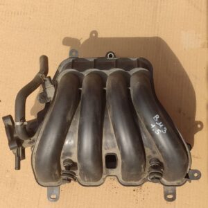 Впускний колектор Mazda 3 BM / BN 2.0 PE02-13-100