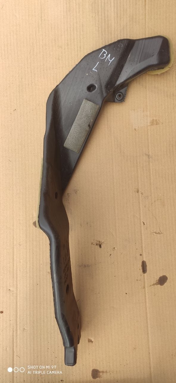 Ліва повітряна магістраль салону Mazda 3 BM / BN GHP9-61-273