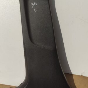 Ліва накладка центральної стійки Mazda 3 BM / BN BHN9-68-230