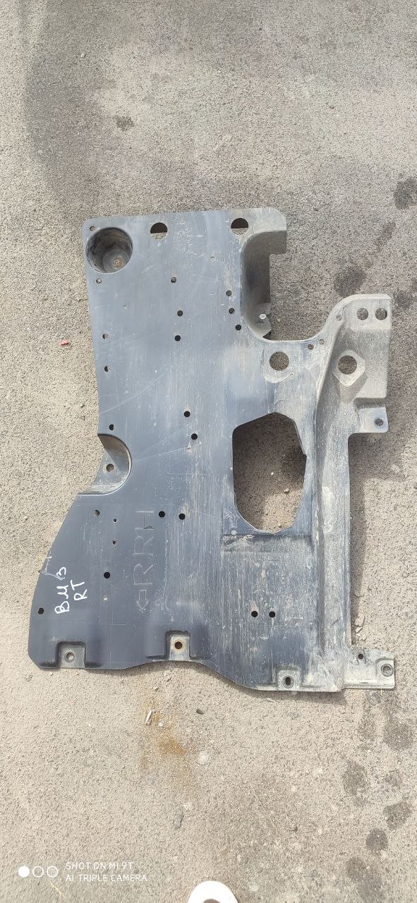 Правий захист днища Mazda 3 BM / BN B45A-56-1Z1