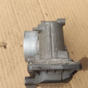 Дросельна заслінка Mazda 3 BM / BN P501-13-640