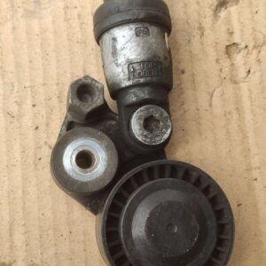 Натягувач ременя Mazda 3 BM / BN P51D-15-980