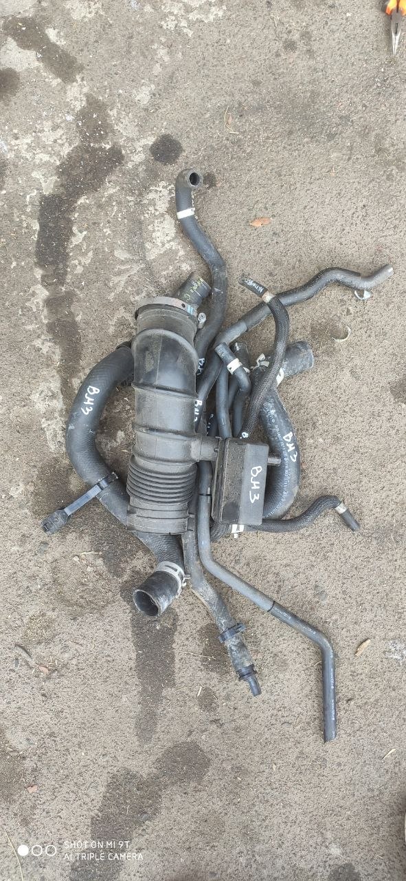 Патрубок повітряного фільтра з резонатором Mazda 17893-25070 - Зображення 2