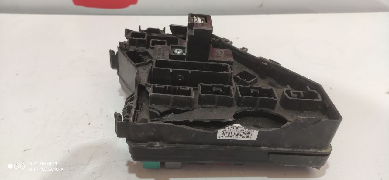 Блок запобіжників підкапотний Honda Pilot 2008-2015 38250-SZA-A01 - Зображення 4