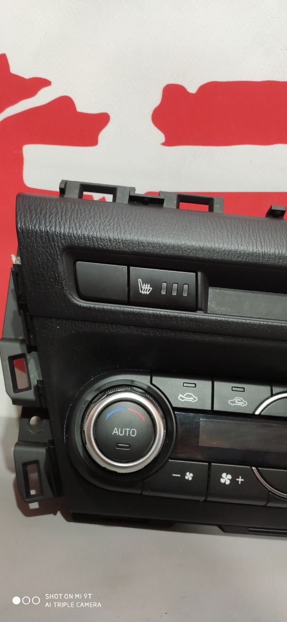 Блок клімат-контролю Dual Zone + підігрів сидінь Mazda 3 BM / BN - Зображення 3