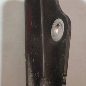 Петлі капота (ліва + права) Mazda 3 BM / BN OEM B45A-52-420 / B45A-52-410