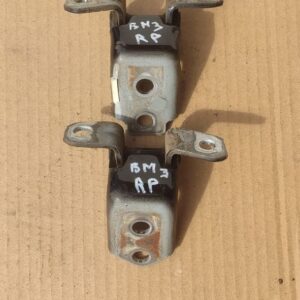 Петлі передніх правих дверей Mazda 3 BM / BN B45A-58-210 / B45A-58-220