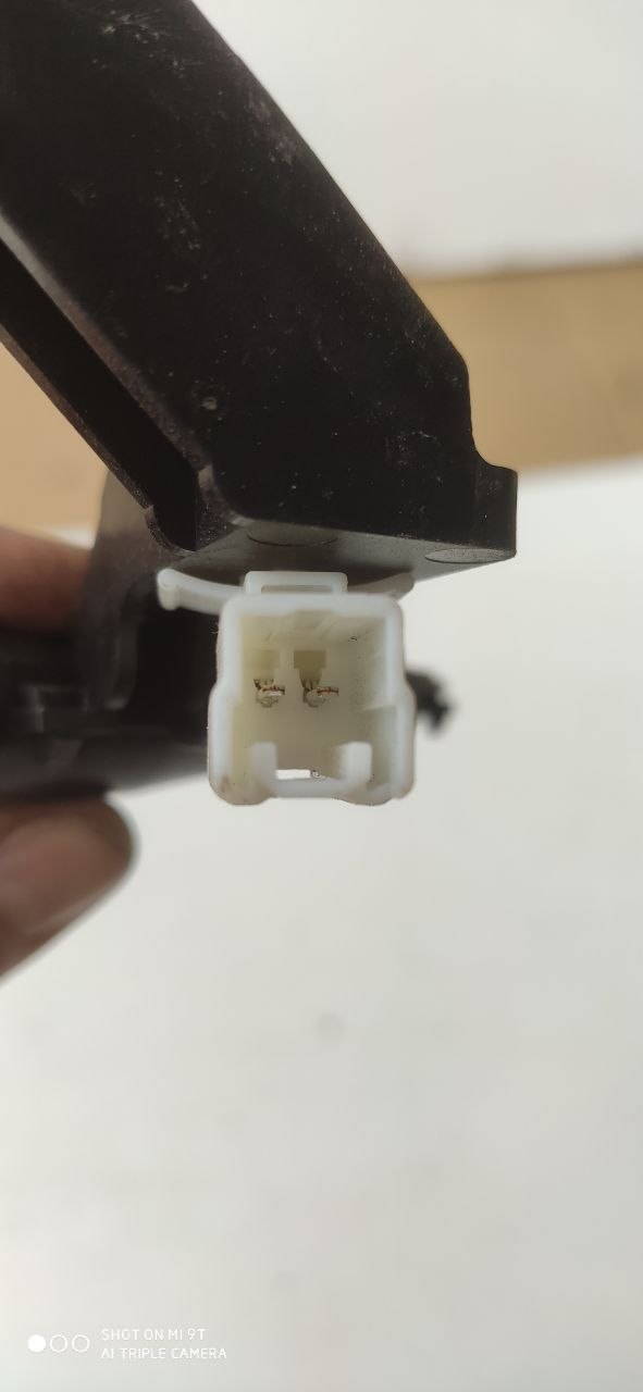 Датчик температури салону з трубкою аспіратора Mazda 3 BM / BN OEM KD47-61-757 - Зображення 2