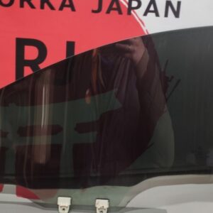 Скло дверей задніх лівих Mazda 3 BM / BN седан OEM BHN9-58-512 тоноване