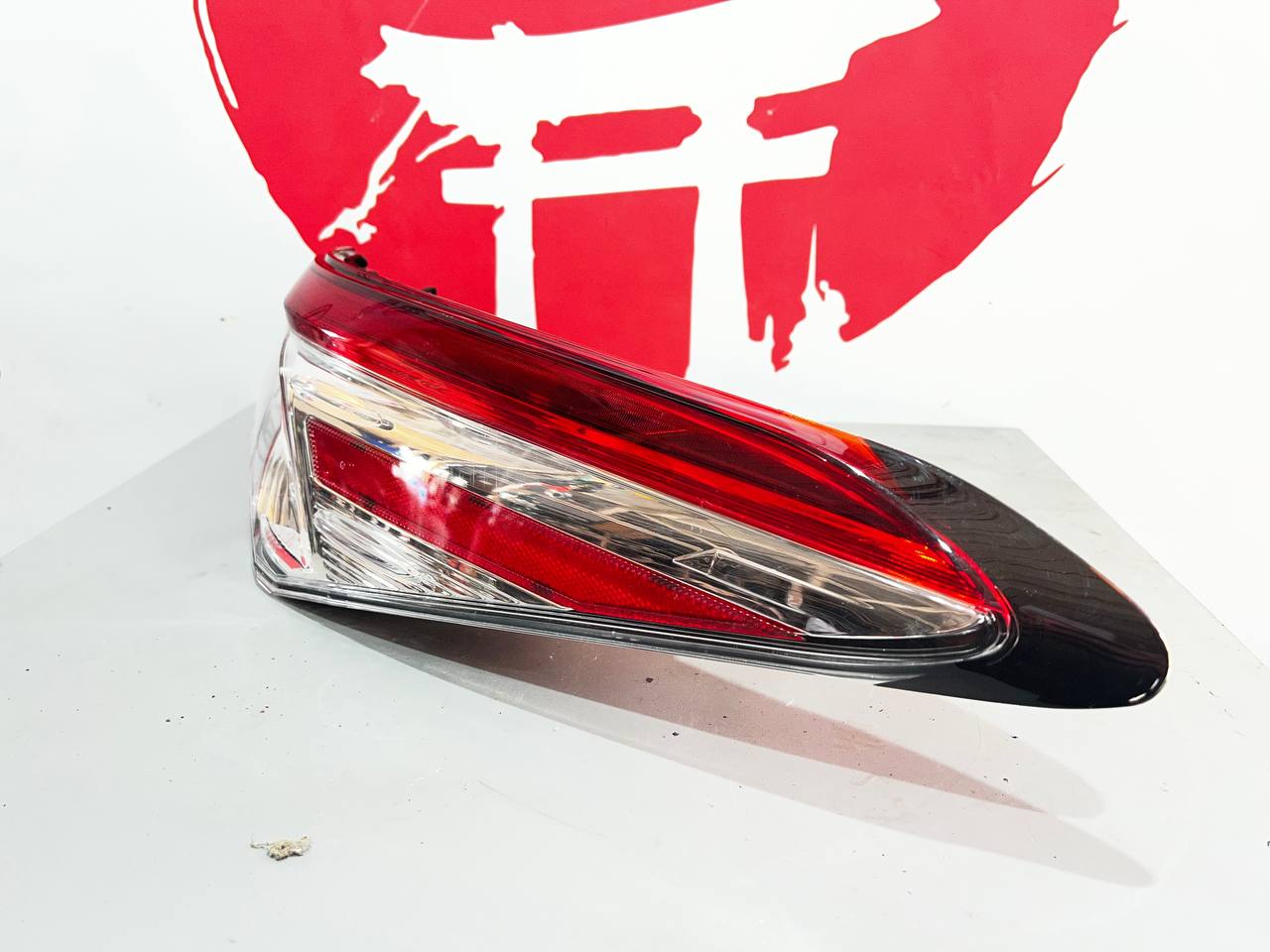 Ліхтар задній правий зовнішній LED Toyota Camry XV55 USA 81550-06680 - Зображення 6