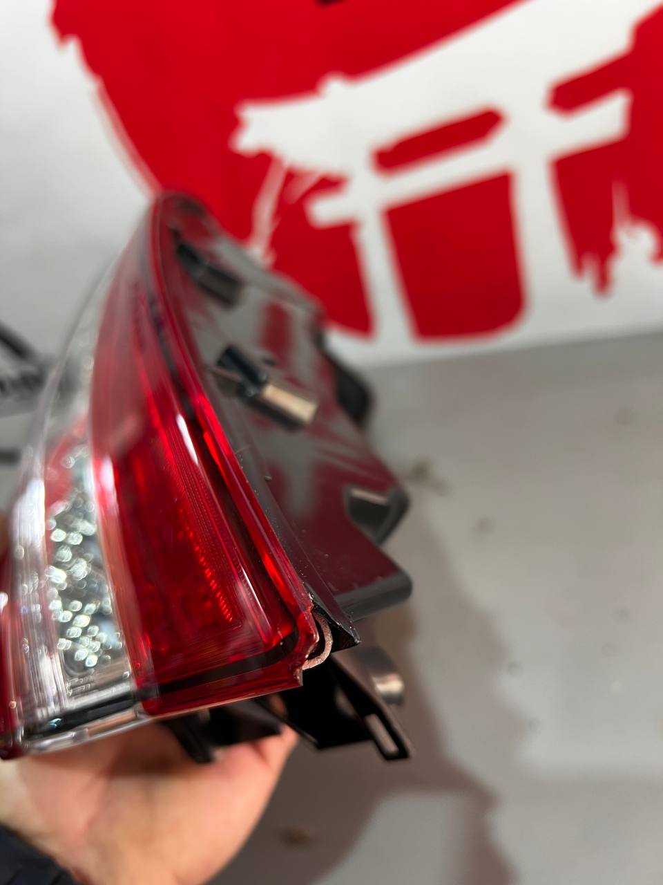 Ліхтар задній правий зовнішній LED Toyota Camry XV55 USA 81550-06680 - Зображення 4