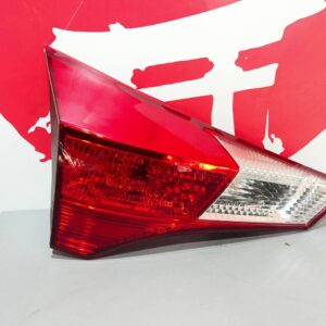 Ліхтар задній лівий у кришку багажника Toyota RAV4 2013–2015 81590-0R010