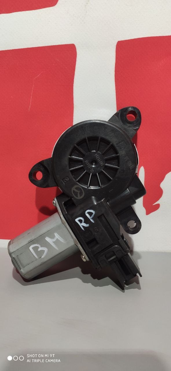 Моторчик склопідйомника задній правий Mazda 3 BM / BN OEM BHN9-58-58X - Зображення 2