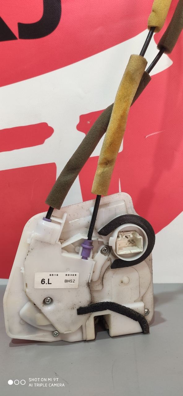 Замок задніх правих дверей електронний Mazda 3 BM / BN OEM B45A-72-310 - Зображення 3