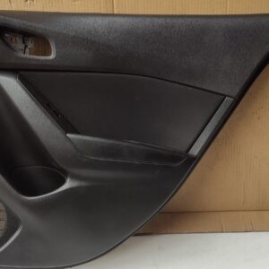 Карта дверей задніх лівих Mazda 3 BM / BN чорна OEM BHN1-68-550