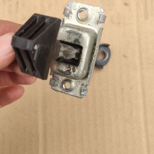 Обмежувач задніх дверей Mazda 3 BM / BN OEM B45A-72-270