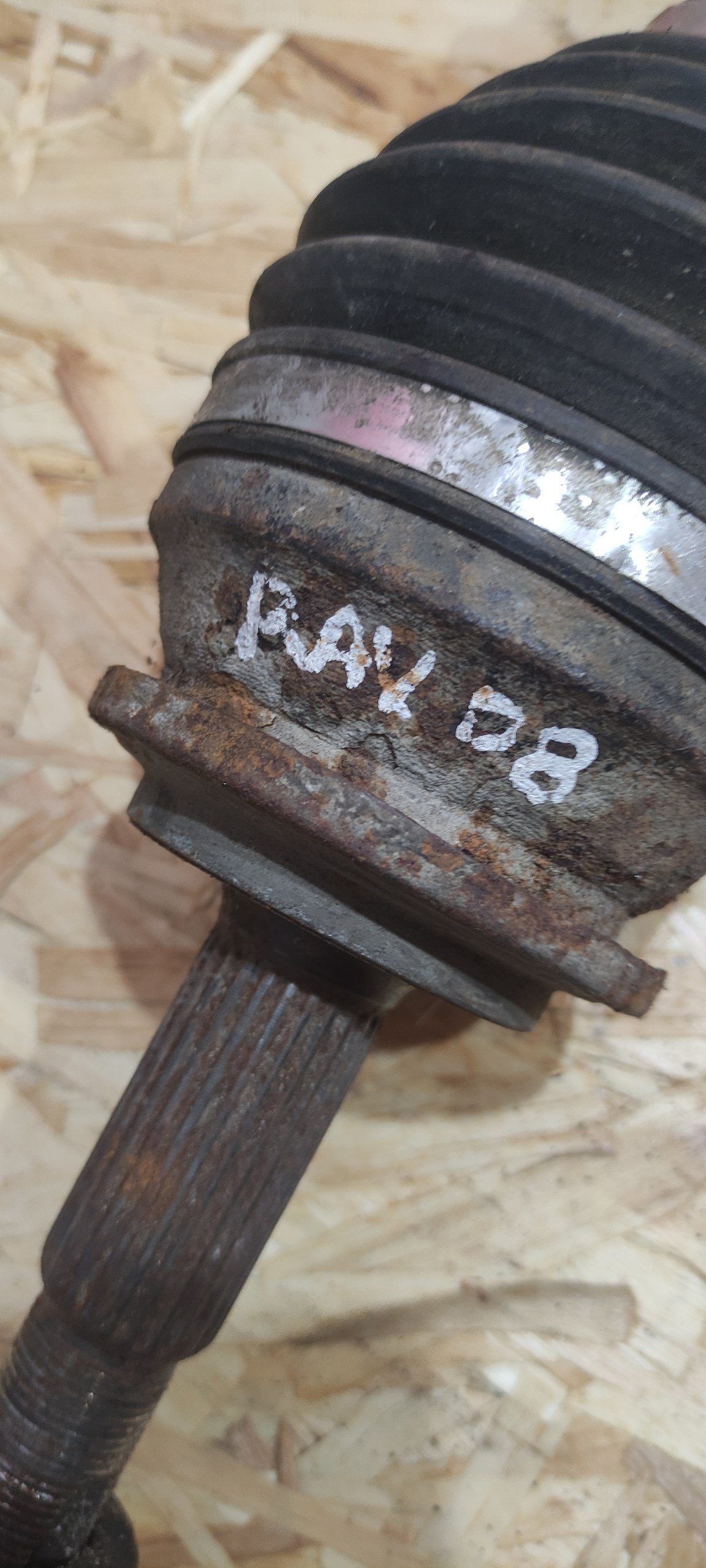 Піввісь передня права Toyota RAV4 III XA30 2.4L 4WD 43410-42190
