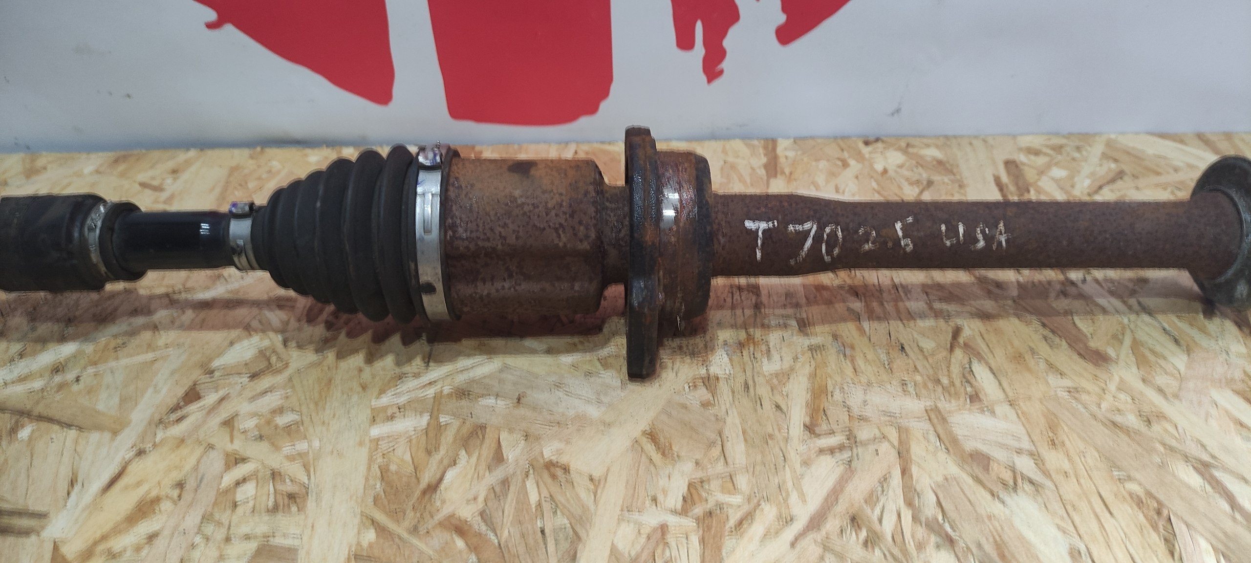 Піввісь передня права Toyota Camry XV70 2.5 Бензин 43410-06830 - Зображення 2
