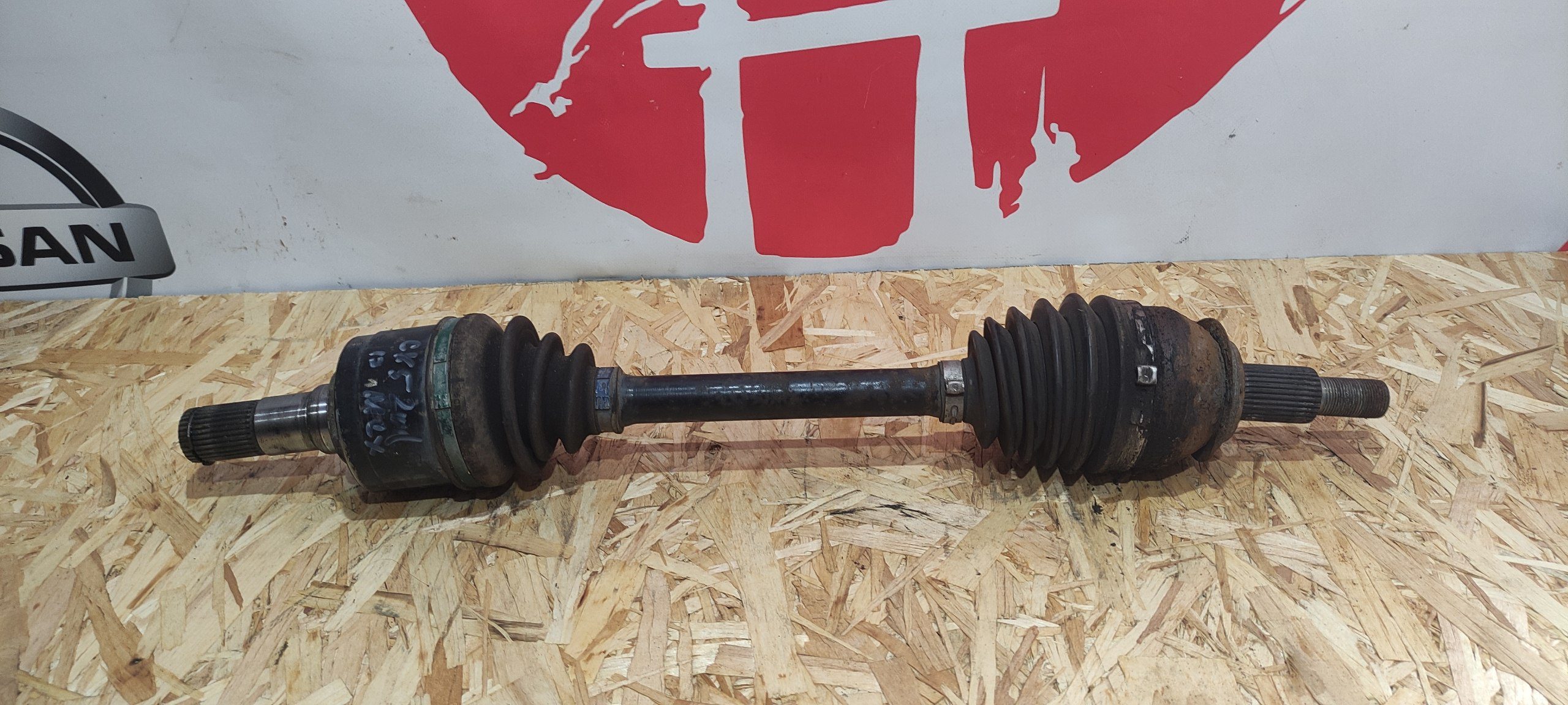 Піввісь передня ліва Mazda CX-5 2WD МКПП FNC1-25-600