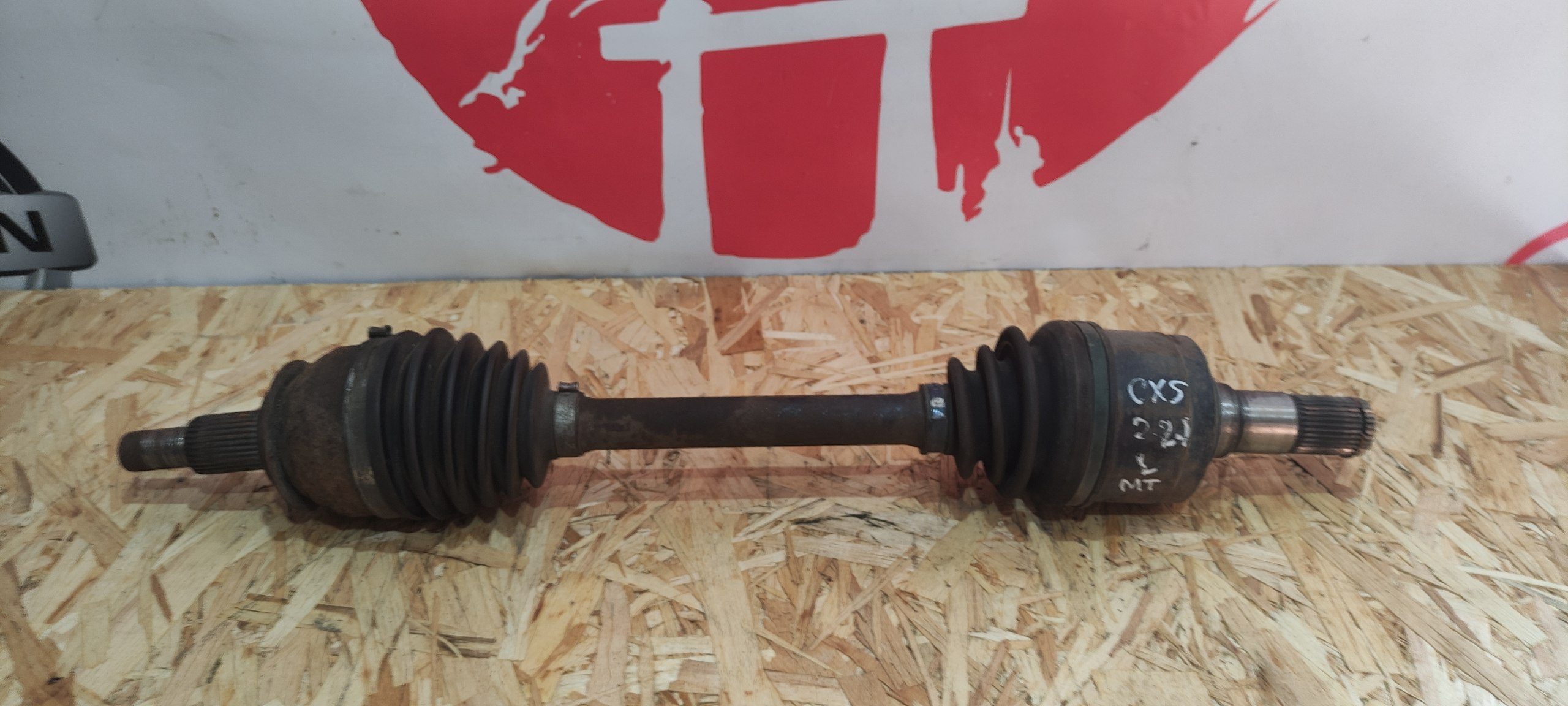 Піввісь передня ліва Mazda CX-5 2.2 дизель МКПП SH01-25-600
