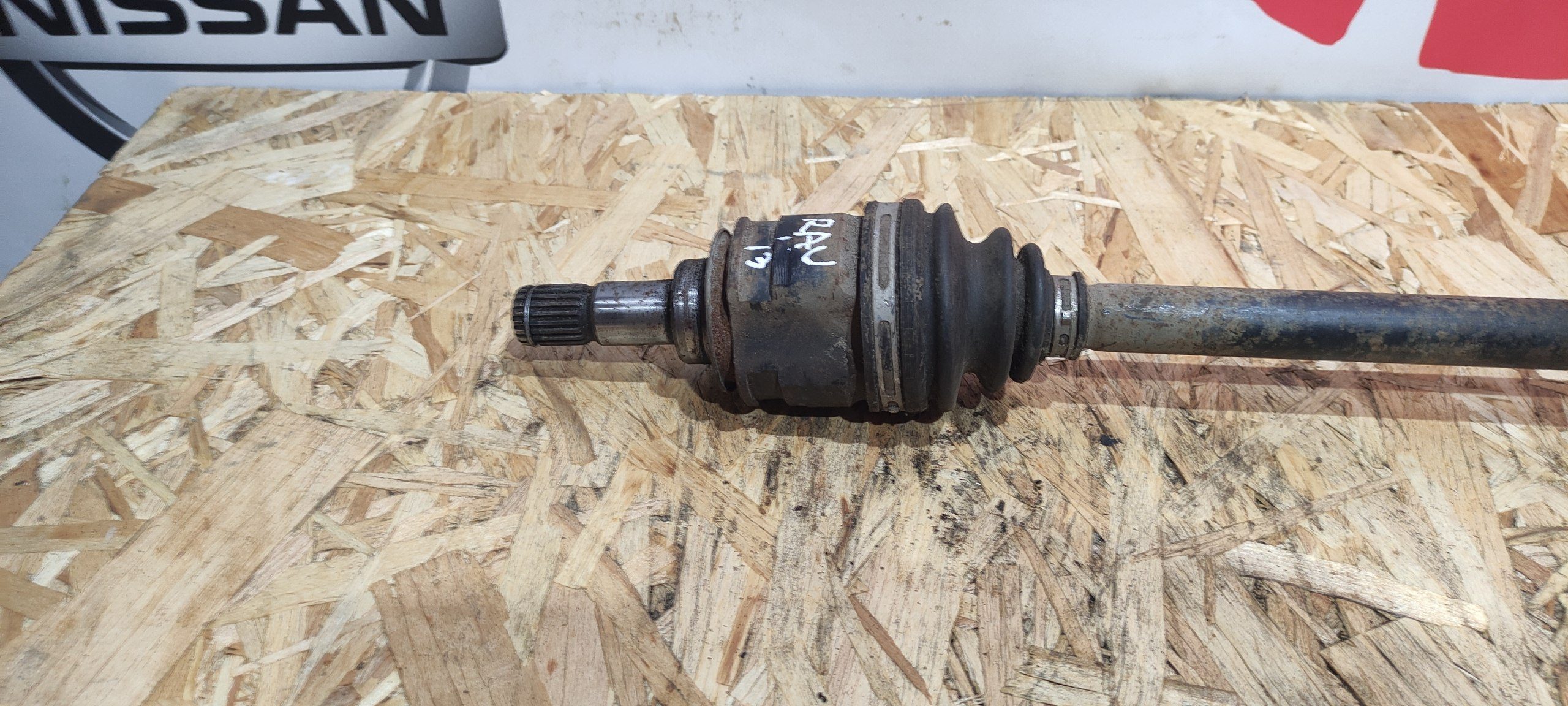 Піввісь задня ліва / права Toyota RAV4 IV XA40 4WD 42310-42090 - Зображення 8